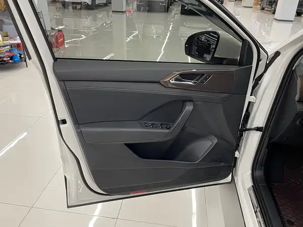 Volkswagen Tharu 2022