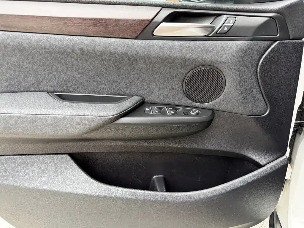 BMW X3 2016 — фото 12