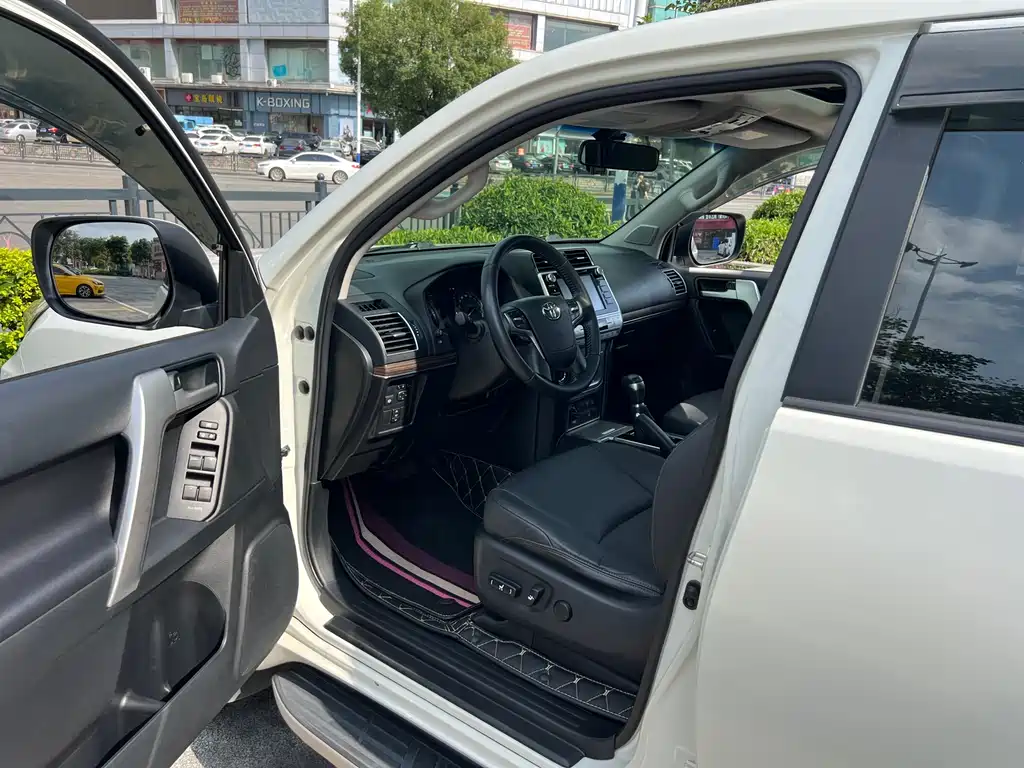 Toyota Prado 2018 — фото 15
