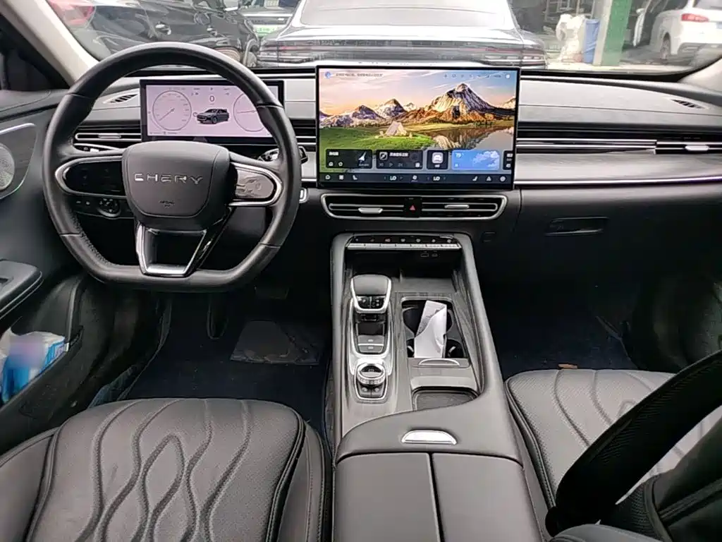 Chery Arrizo 8 PRO 2025 — фото 10
