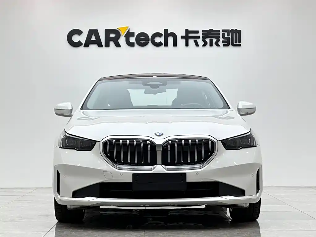 BMW 5 Series 2024