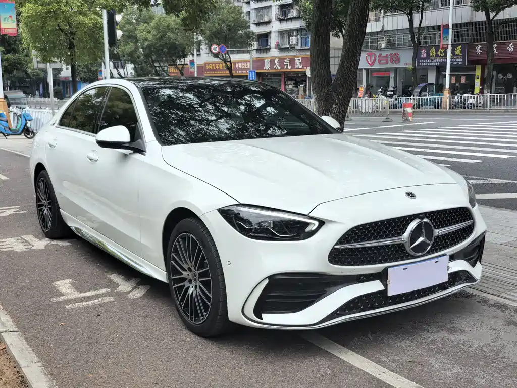 Mercedes-Benz C-Class 2024