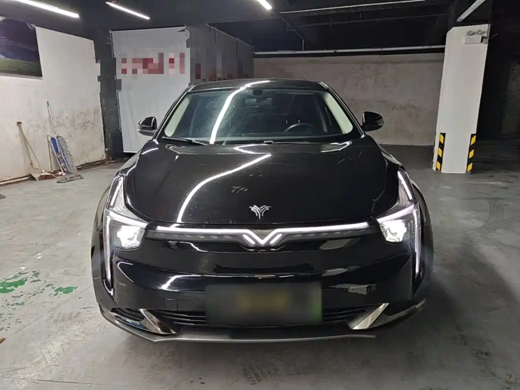 Neta 哪吒U 2023款 哪吒U-Ⅱ 挑战版 400 U秀 磷酸铁锂 2023