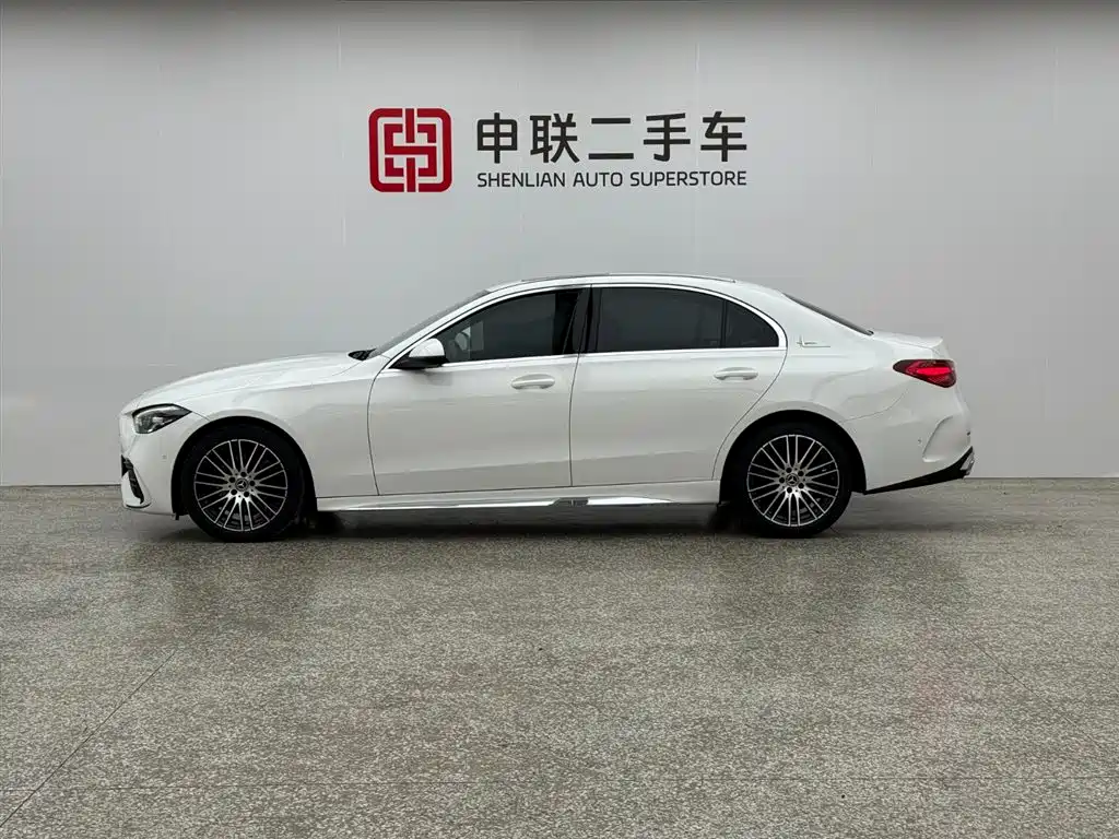 Mercedes-Benz C-Class 2023 — фото 4