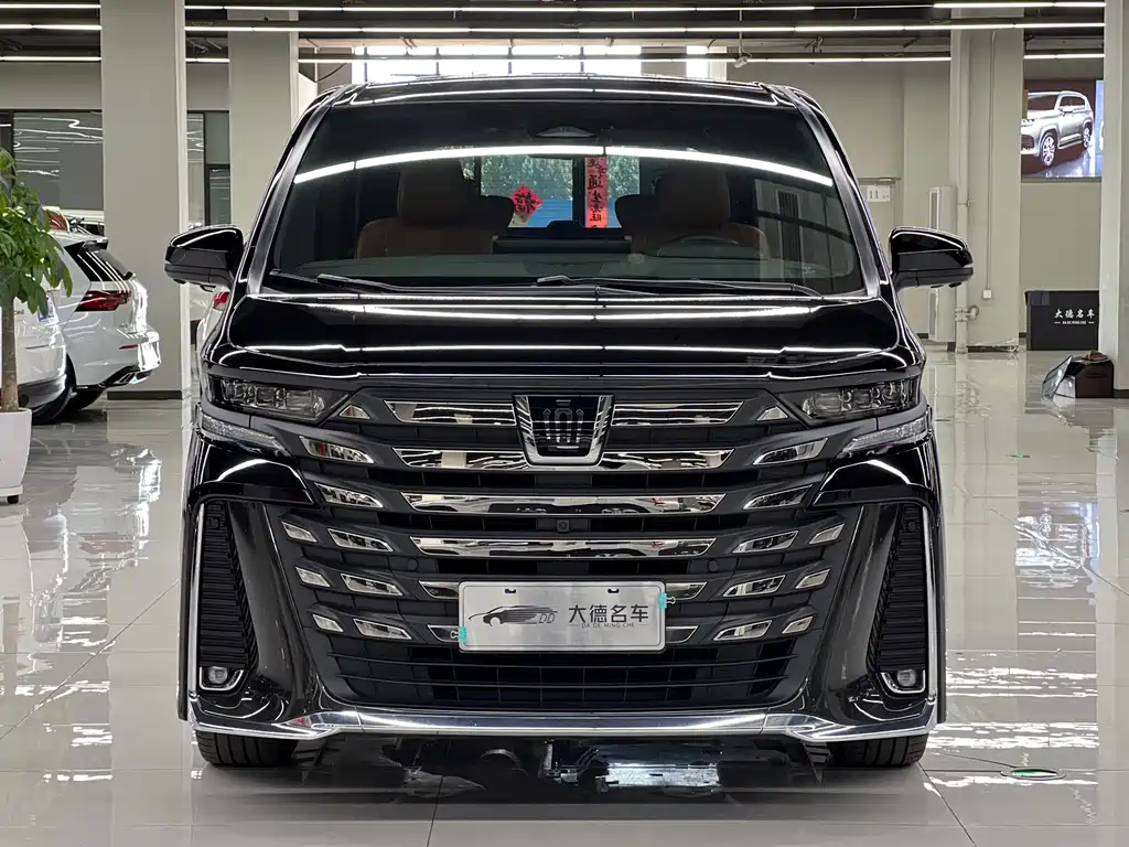 Toyota Vellfire 2023 — фото 2