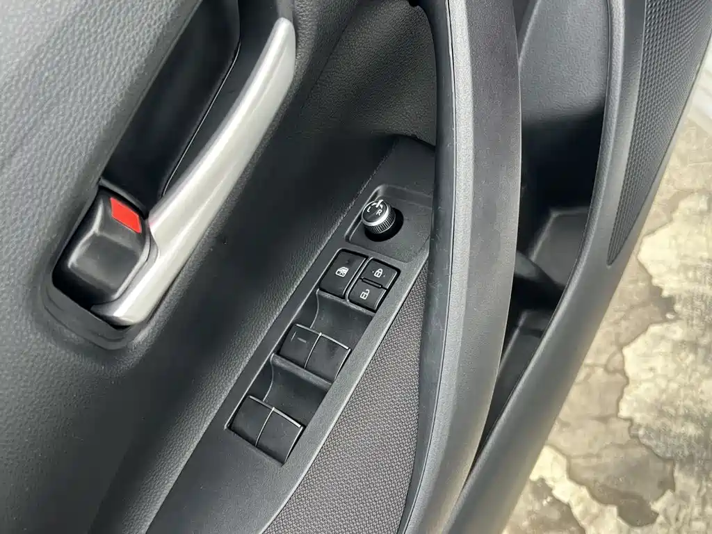 Toyota Corolla 2021 — фото 10
