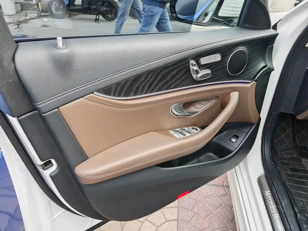 Mercedes-Benz E-Class 2018 — фото 4