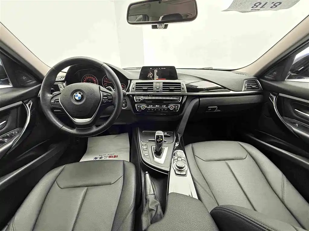 BMW 3 Series 2017 — фото 9