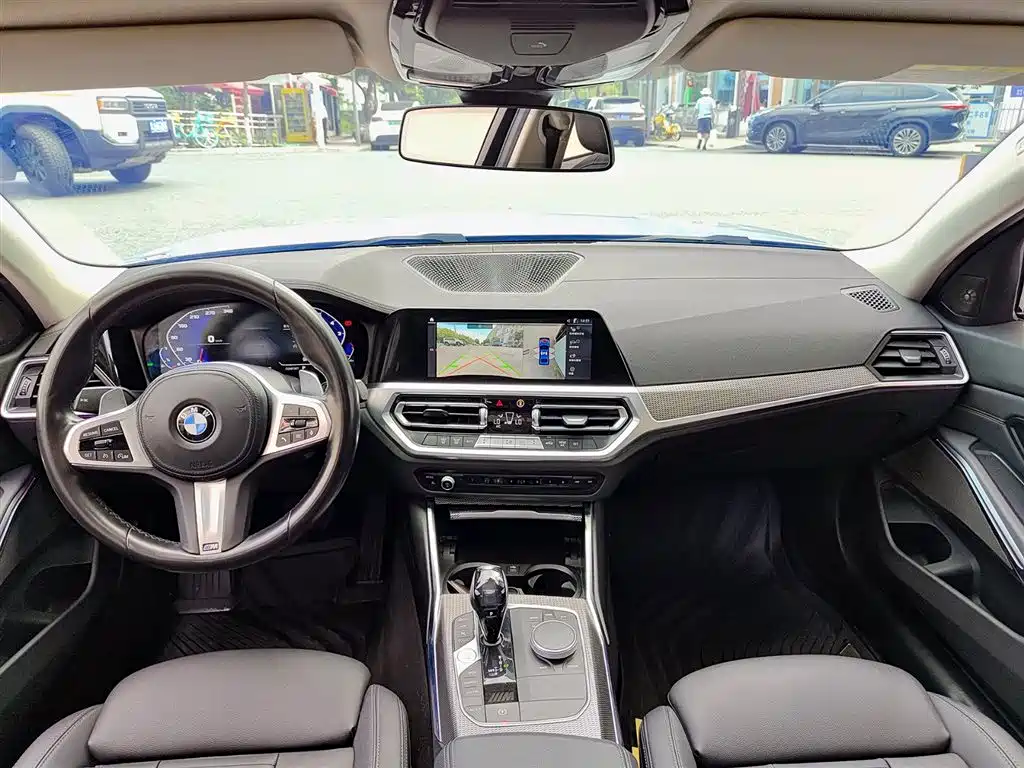 BMW 3 Series 2021 — фото 10