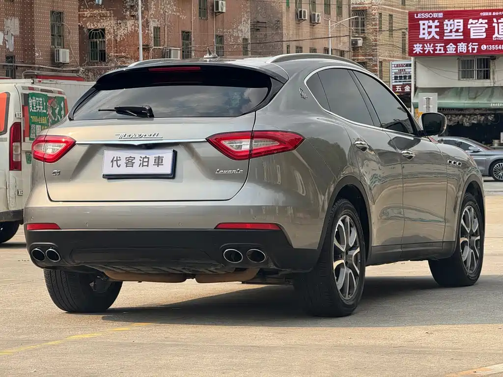 Maserati Levante 2018 — фото 4
