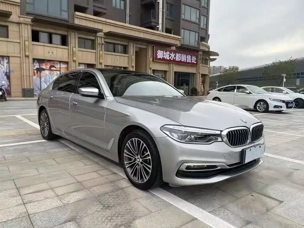 BMW 5 Series 2019