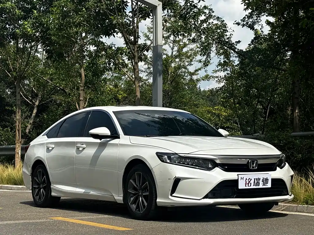 Honda Inspire 2022 — фото 34