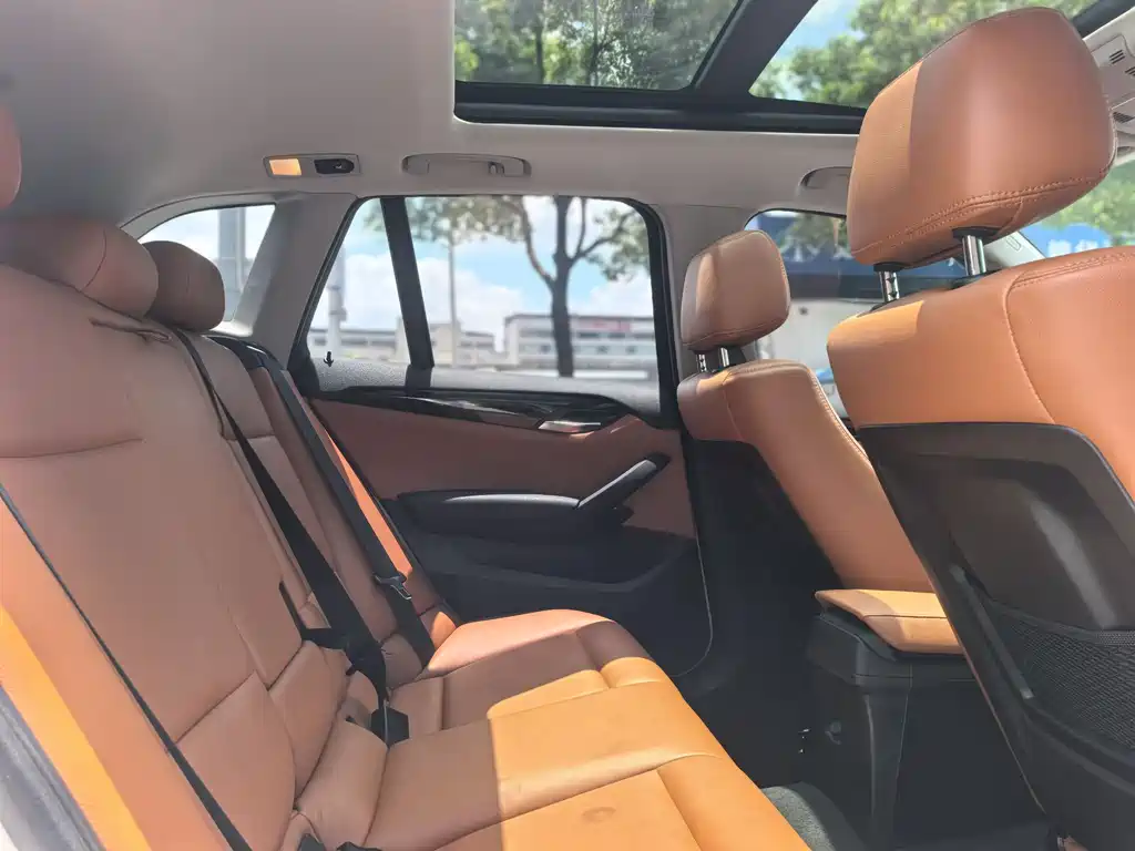 BMW X1 2016 — фото 16