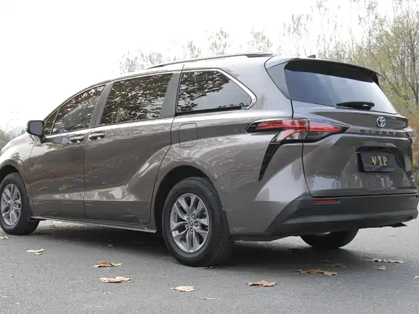 Toyota Sienna 2021