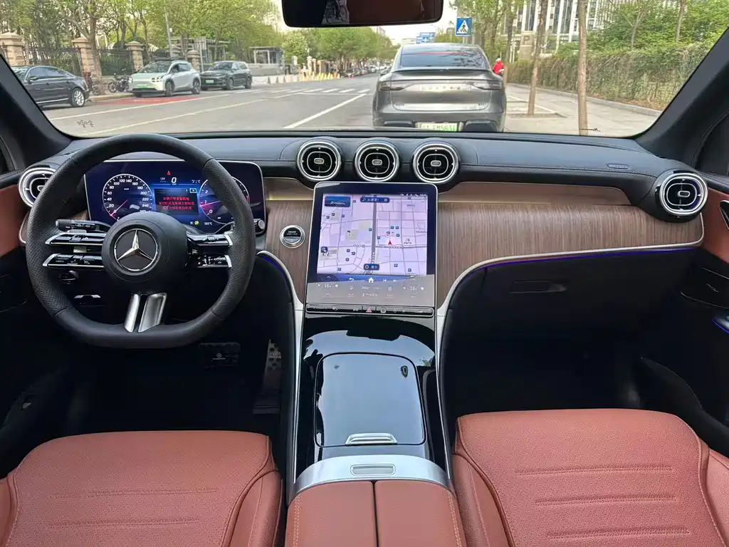 Mercedes-Benz GLC 2023 — фото 14