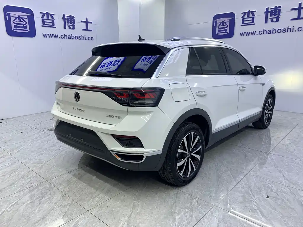 Volkswagen T-Roc 2023 — фото 19