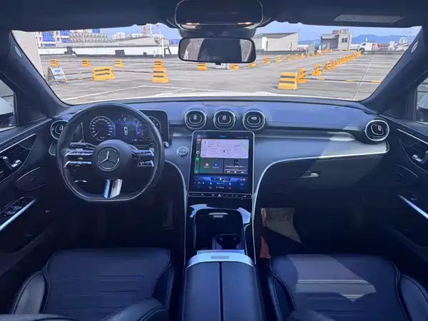 Mercedes-Benz C-Class 2021