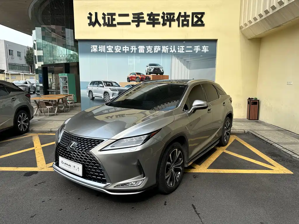 Lexus RX 2019 — фото 1