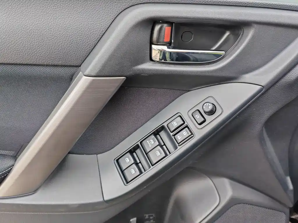 Subaru Forester 2014 — фото 20
