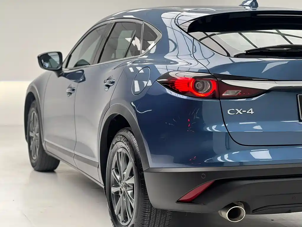 Mazda CX-4 2022 — фото 10