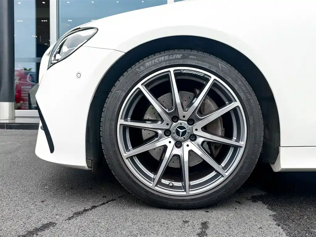Mercedes-Benz E-Class 2023 — фото 4