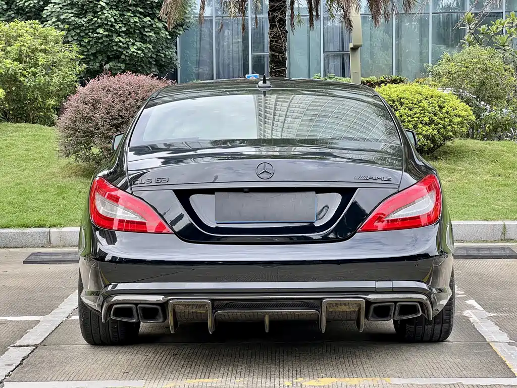Mercedes-Benz CLS AMG 2011 — фото 21