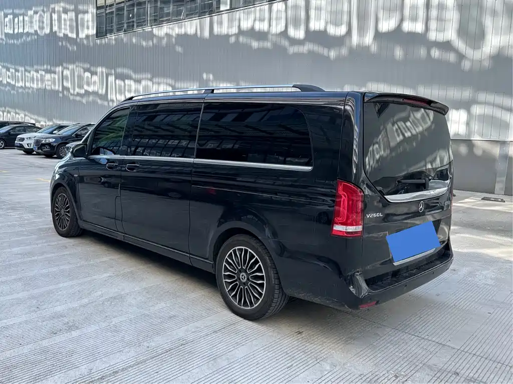 Mercedes-Benz V-Class 2019 — фото 6