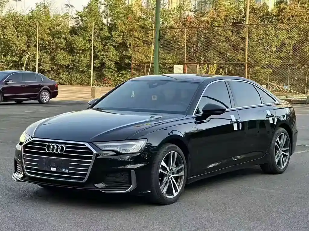 Audi A6L 2022