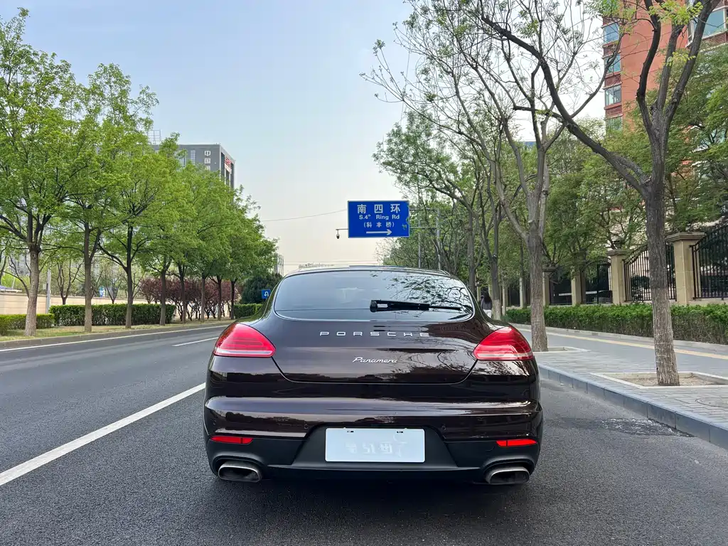 Porsche Panamera 2015 — фото 14