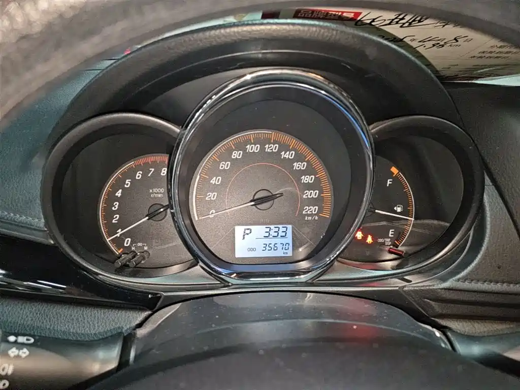 Toyota Yaris L 2021 — фото 12