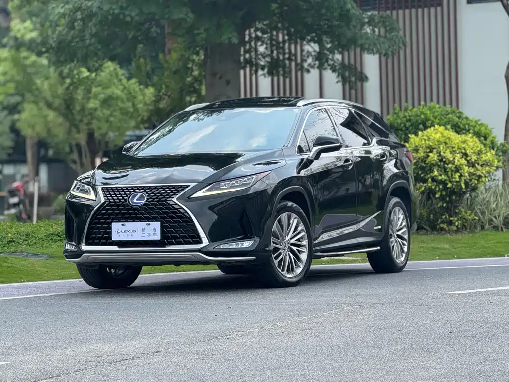 Lexus RX 2021 — фото 1