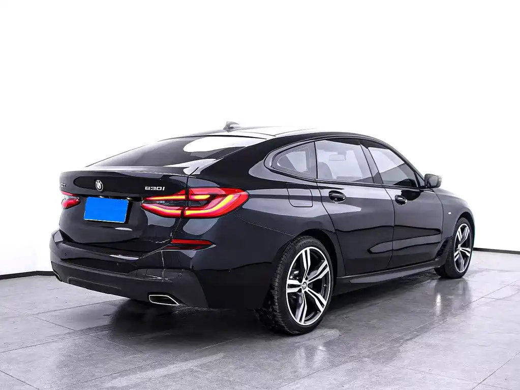 BMW 6 Series GT 2022 — фото 10
