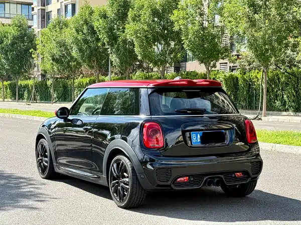 MINI JCW 2016