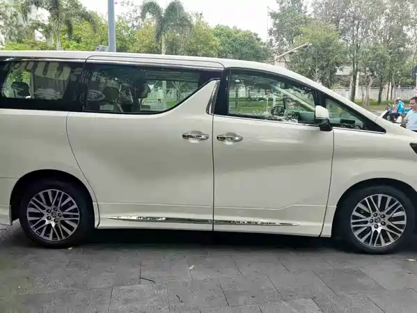 Toyota Alphard 2017