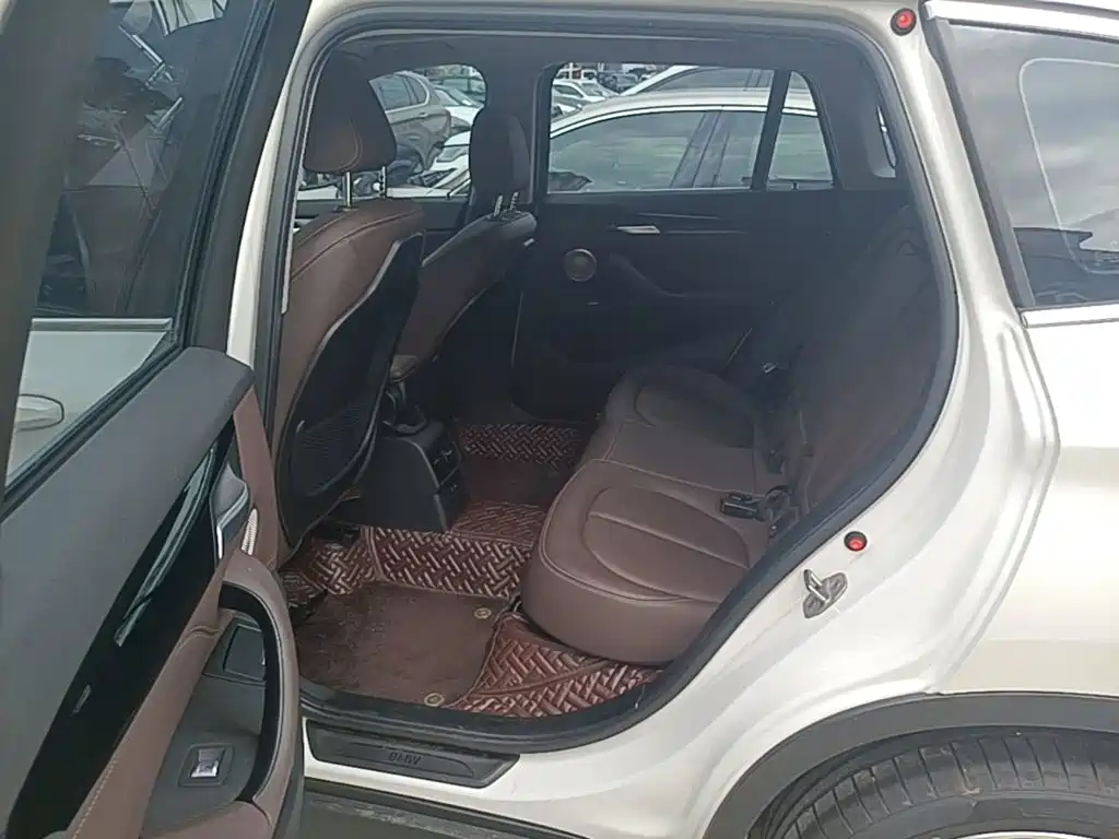 BMW X1 2021 — фото 17