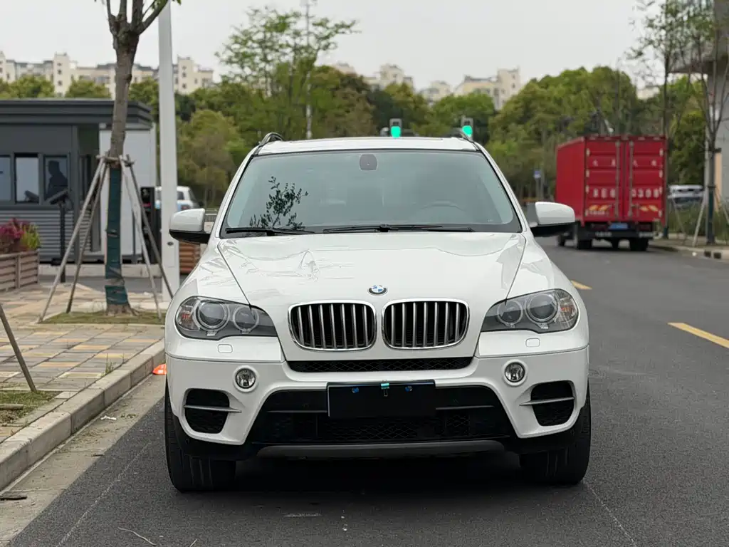 BMW X5 2011 — фото 2