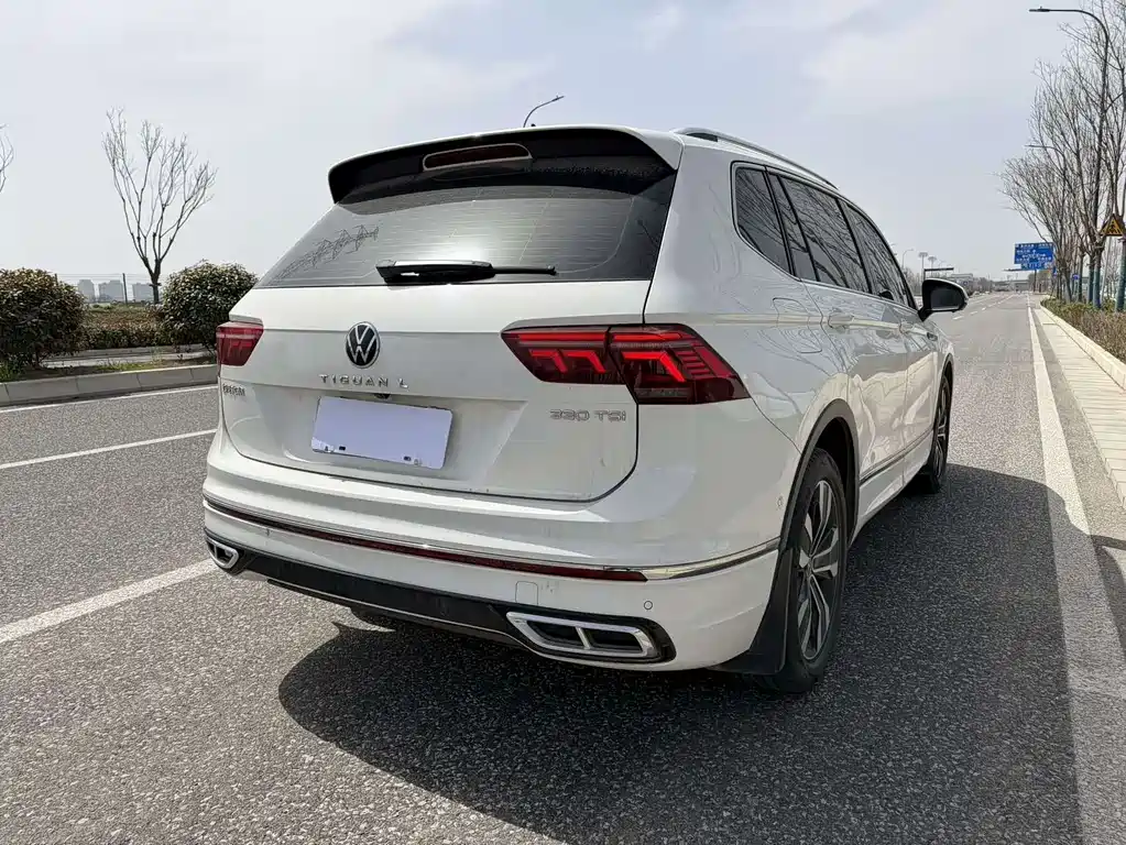 Volkswagen Tiguan L 2022 — фото 14