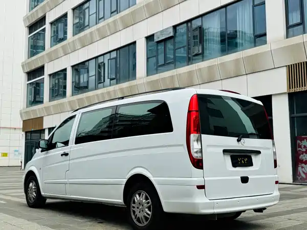 Mercedes-Benz Vito 2013