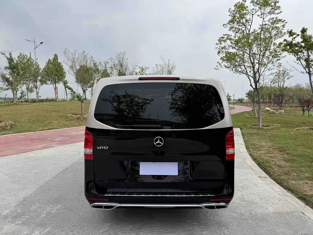 Mercedes-Benz Vito 2022 — фото 8