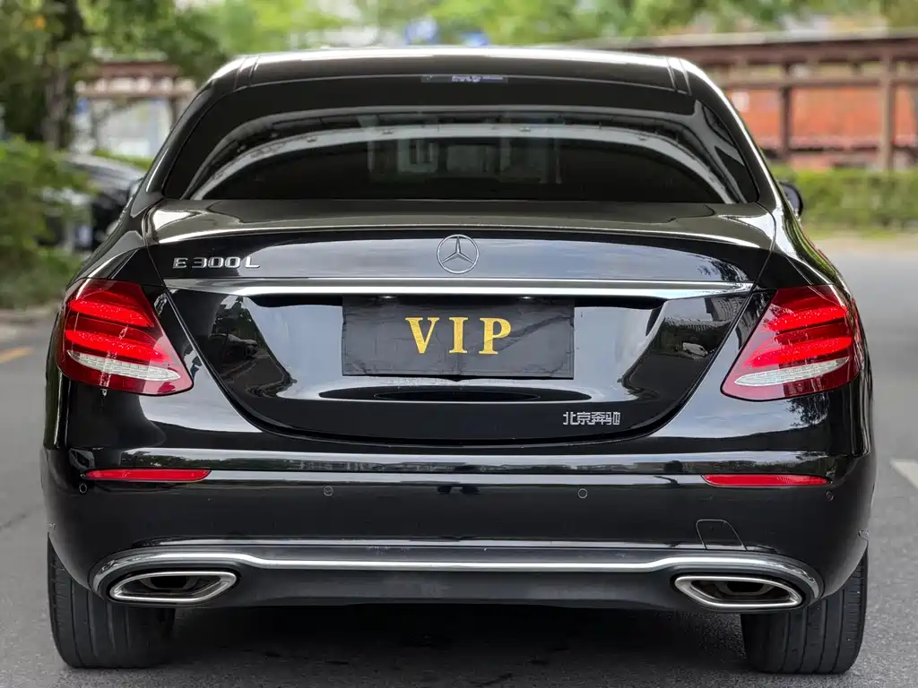 Mercedes-Benz E-Class 2020 — фото 16