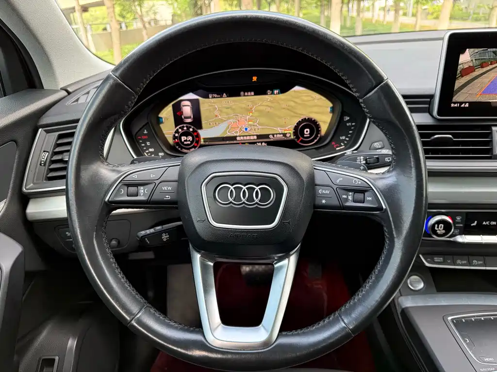 Audi Q5L 2018 — фото 13
