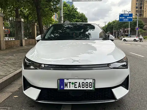 XPeng P5 2022