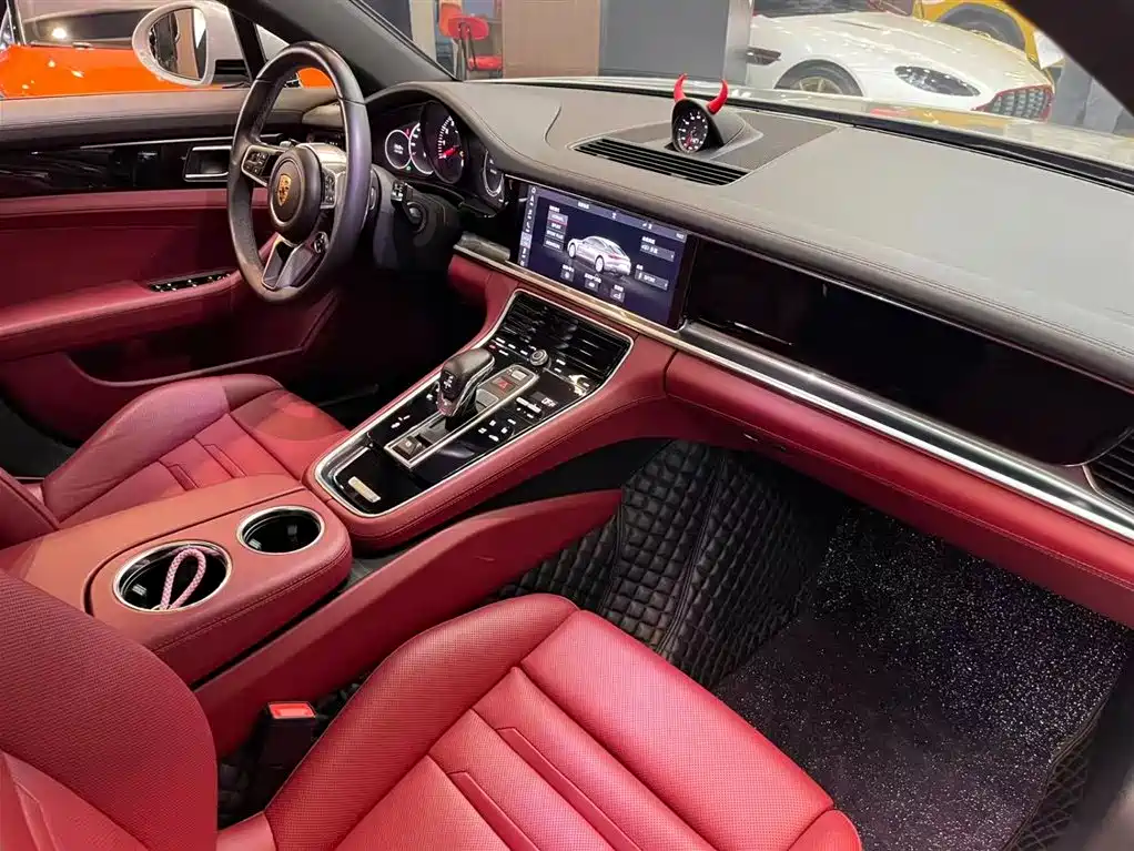 Porsche Panamera 2020 — фото 14