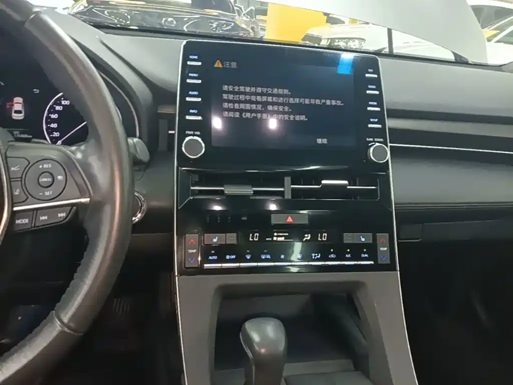 Toyota Avalon 2020 — фото 13
