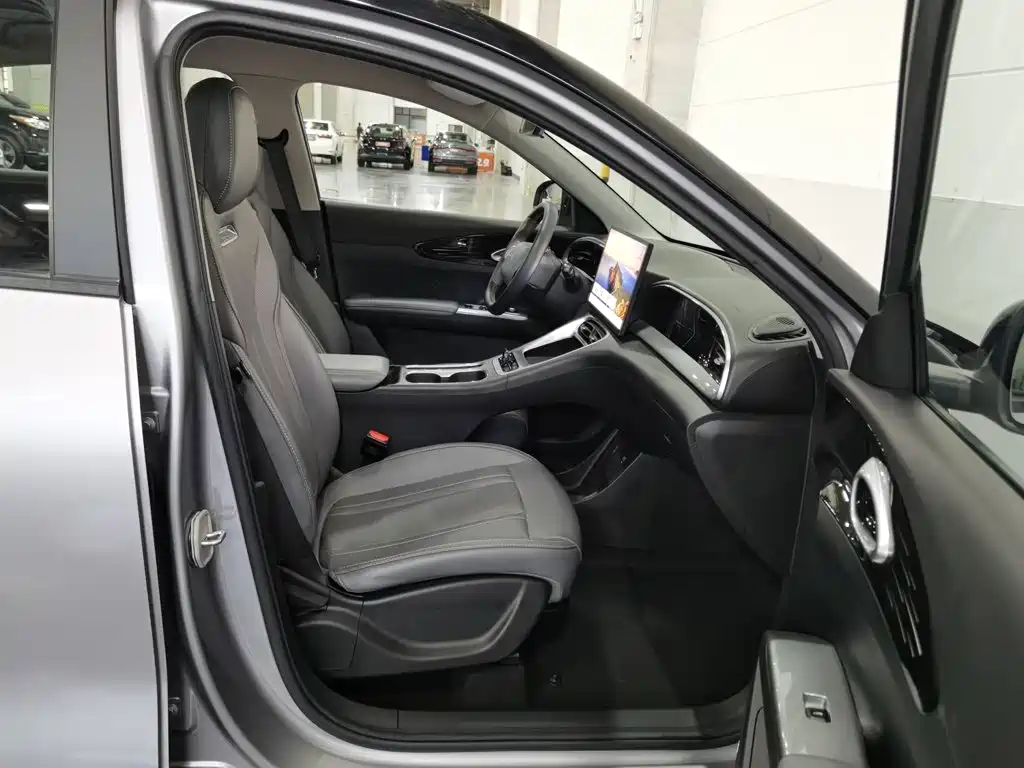 Geely Galaxy Starwish 2025 — фото 23
