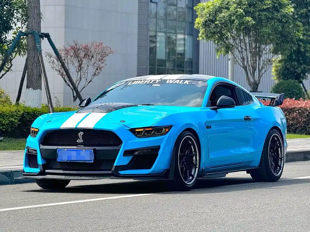Ford Mustang 2017 — фото 1