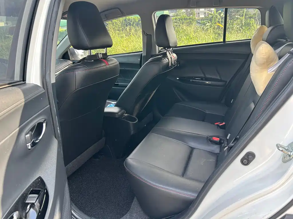 Toyota Yaris L 2023
