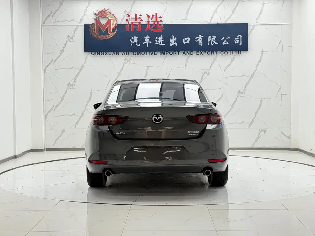 Mazda 3 Axela 2022