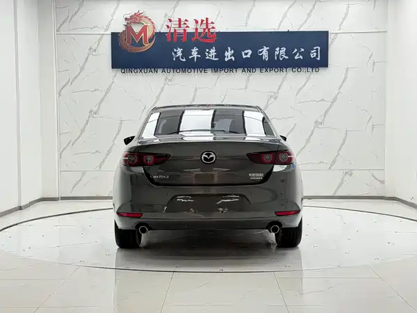 Mazda 3 Axela 2022