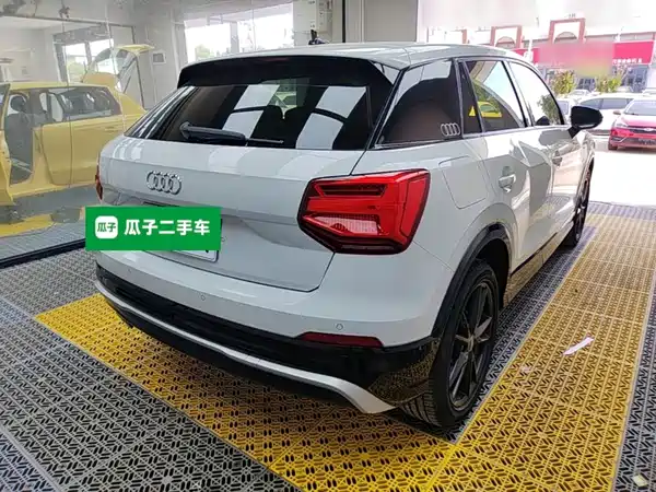 Audi Q2L 2021